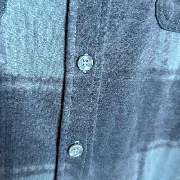 32 Degrees Ladies' Cozy Knit Button-Up Shirt Goblin Blue Size Small - Picture 6 of 11